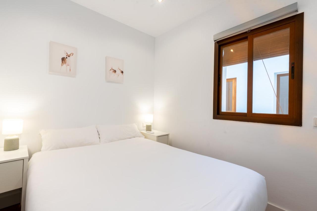 Holi-Rent Gonzalez Cuadrado Apartment Seville Exterior photo